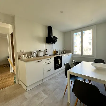 Le 122 - Parking Apartment Rodez Exterior photo